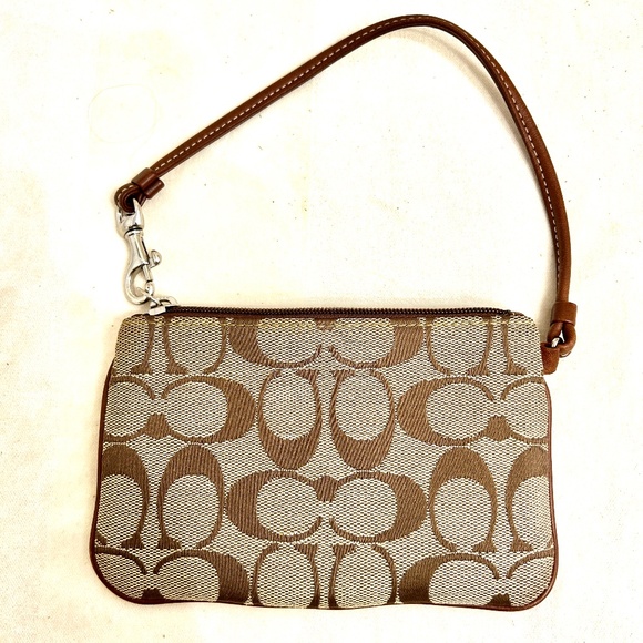 😍🌻 Coach Signature Jacquard Wristlet Small Clutch Purse - Picture 2 of 5